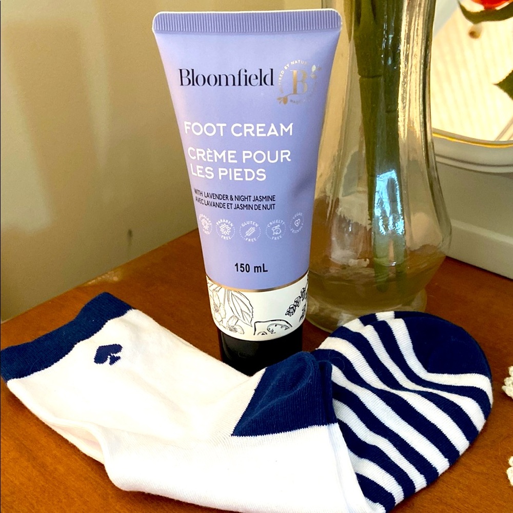 🆕 Lavender Foot Cream & socks bundle